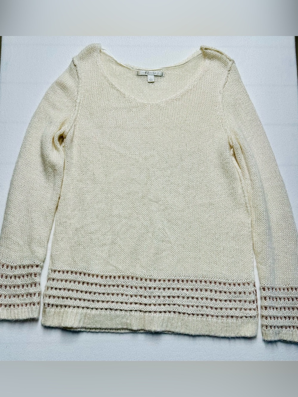 LC Lauren Conrad Large Cream Open Knit V-Neck Sweater Lightweight 24” P2P